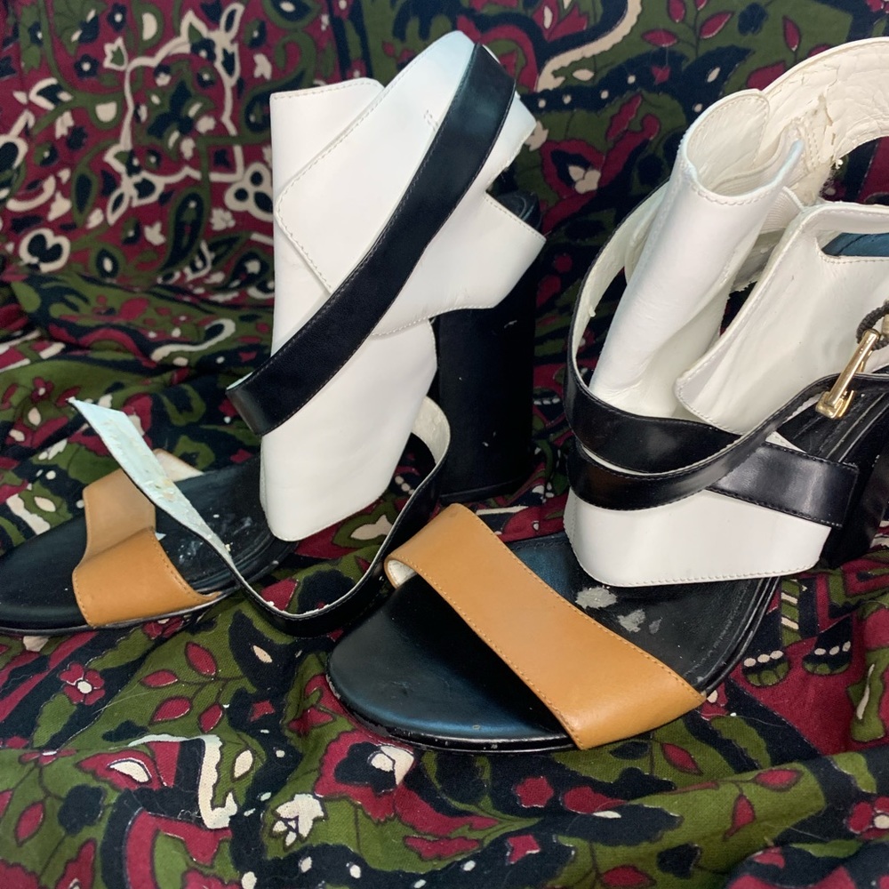 Guess block heel